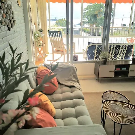 Apartment Happy Beachfront *